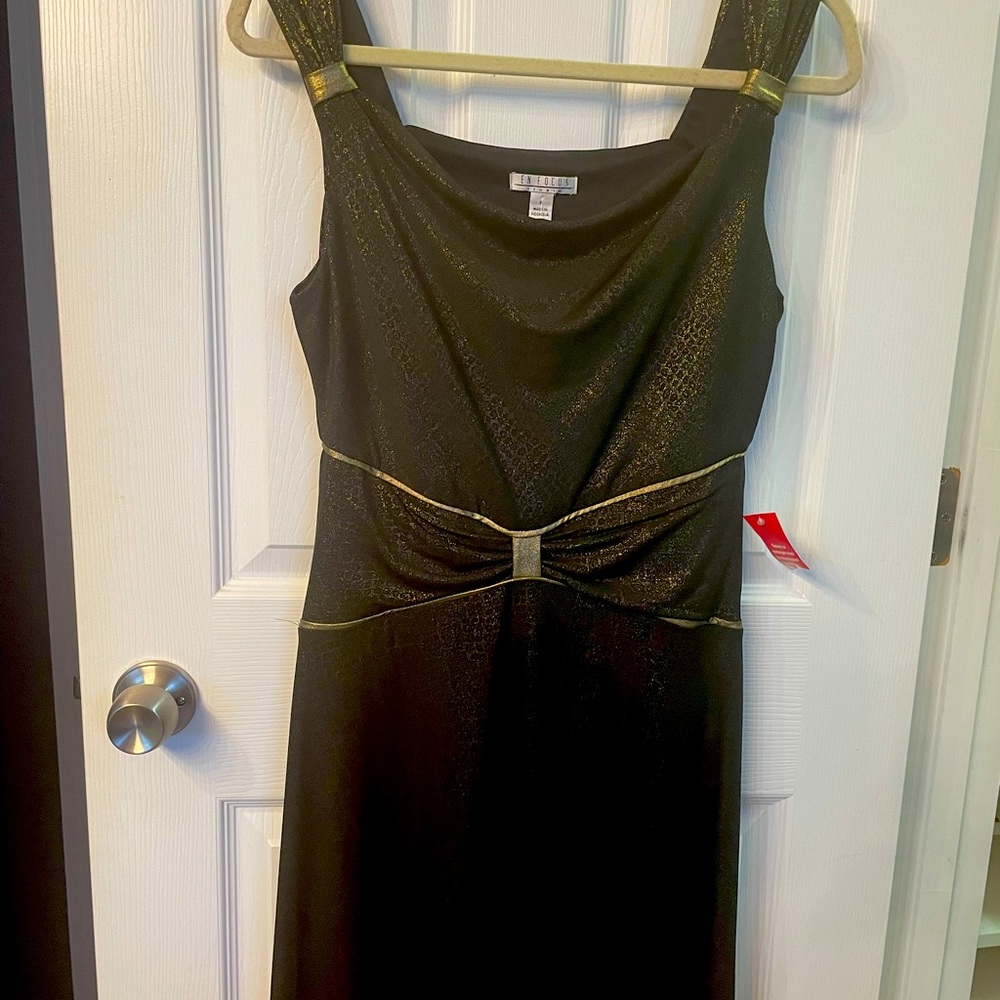 EnFocus Studio Shimmery Black/Gold Party Dress - Size 8